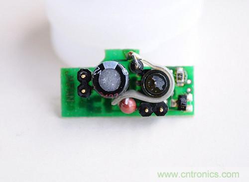 【拆解】走進(jìn)傳呼時(shí)代,天價(jià)傳呼機(jī)拆解探奇