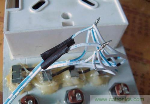 可調電源DIY:安裝插座