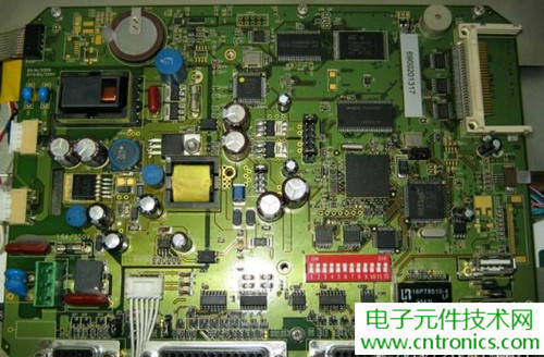 觸摸屏售價(jià)過萬？一臺(tái)工控設(shè)備觸摸屏拆解