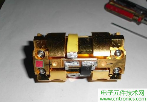 這貨一萬三？50W半導體激光模塊拆解