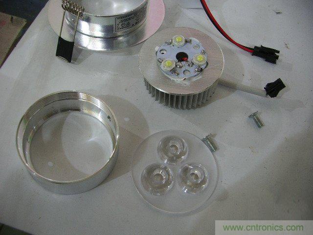 DIY：大雄家的路燈，帶你找回童年的記憶