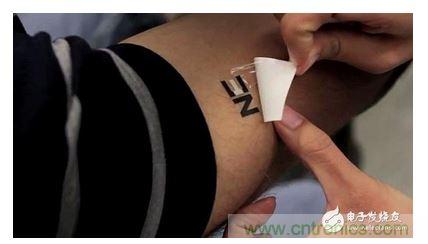  像貼紙一樣，汗水發(fā)電