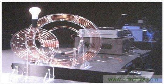 預(yù)言:無(wú)線電力傳輸或?qū)⒏淖兾磥?lái)世界?