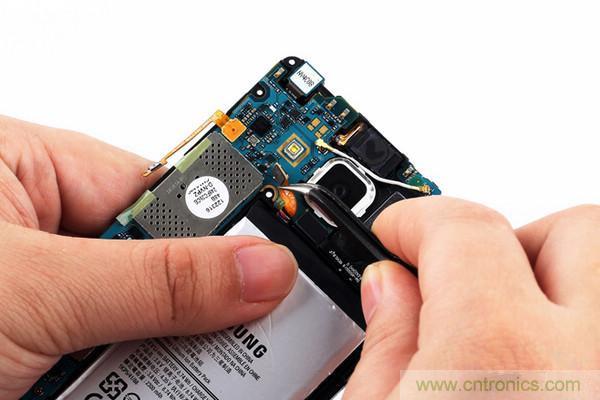 拆解狂魔荼毒新機三星金屬Galaxy A5，看槽點在何方？
