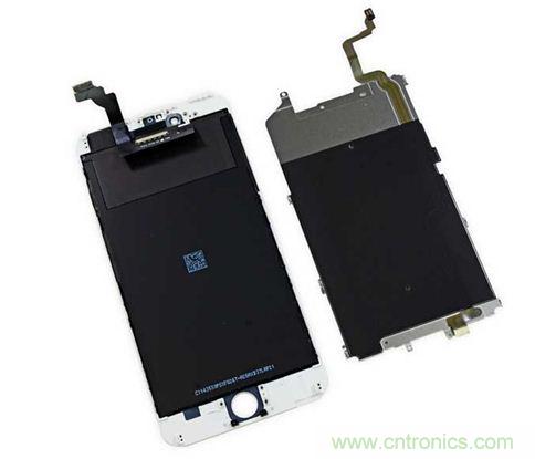 iPhone 6 Plus搭載的高清LED屏幕尺寸為5.5英寸，像素密度為401ppi，并采用了IPS（平面轉換）技術。（來源：iFixit）