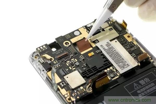 紅米Note 3姍姍來遲,是否藏有玄機?一拆便知