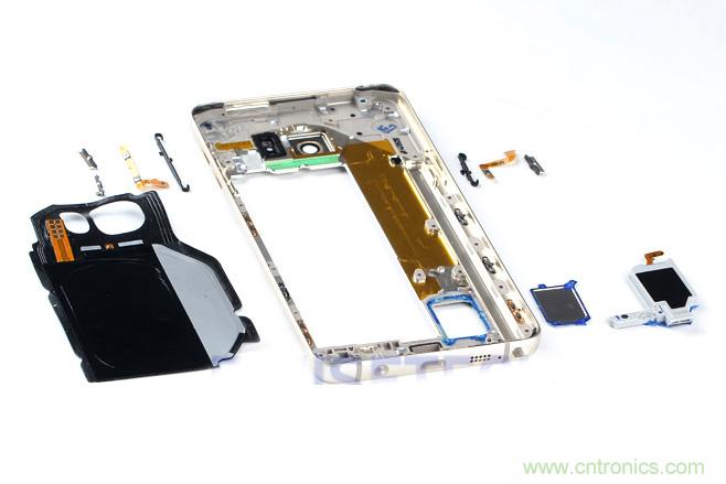 Galaxy Note5拆解，與S系列差距日漸模糊