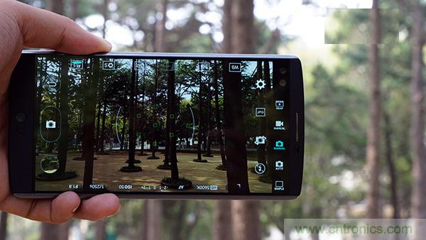 業界良心 LG V10 評測:剛毅、冷峻，不失人性化