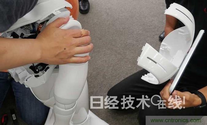 拆解筆記本不過(guò)癮,那就來(lái)拆拆日本情感機(jī)器人吧!