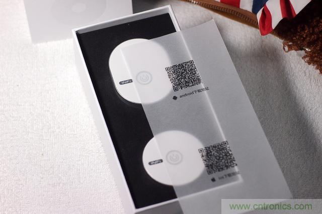 路由器也跟風玩分體設計,你咋不上天呢?