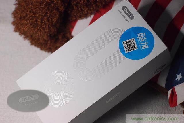 路由器也跟風玩分體設計,你咋不上天呢?