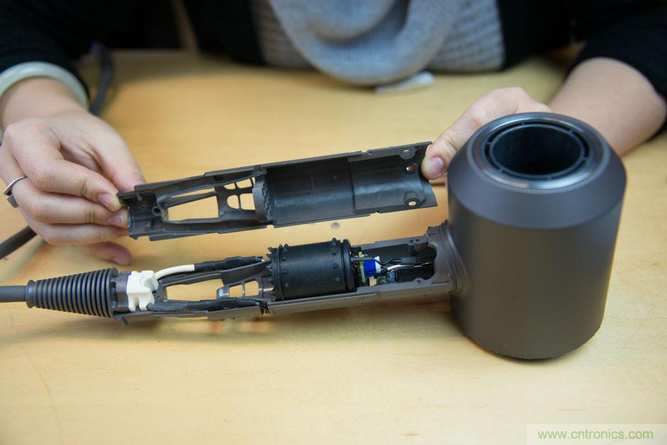拆解戴森吹風機：近三千元的價格貴在哪？