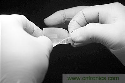 智能紋身:可穿戴醫(yī)療設(shè)備 智能紋身:可穿戴醫(yī)療設(shè)備