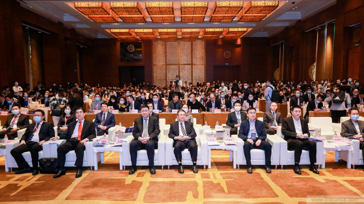 2020年松山湖功能區(qū)投資推介會成功舉辦，攬資350億發(fā)力新經(jīng)濟(jì)新產(chǎn)業(yè)